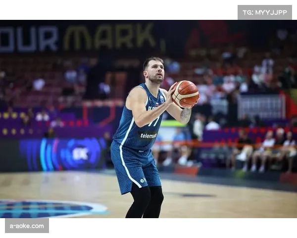 八村塁称东契奇表现惊人:他做起来轻松自如